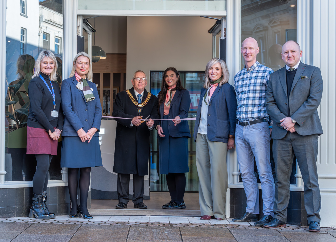 Preston branch ribbon cutting